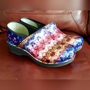 DANSKO XP 2.0 Metallic Tie Dye Patent Leather Clogs - Shoes